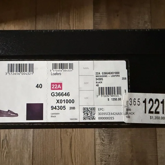 CHANEL Black Quilted Loafers - Picture 8 of 8